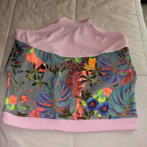 Nike Printed Cropped Track Jacket - Picture 5 of 7